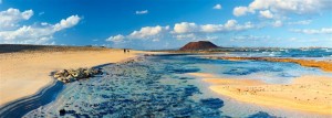 Don comparador Compara las Mejores playas del Mundo  Playa de Corralejo Fuerteventura